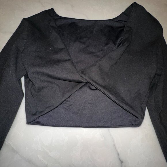 Twist Crop Top csb - Picture 2 of 4